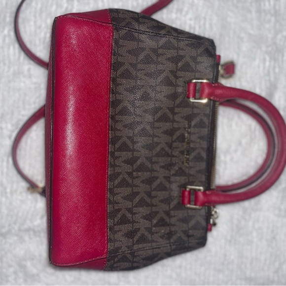 Michael Kors Purse - Picture 4 of 4